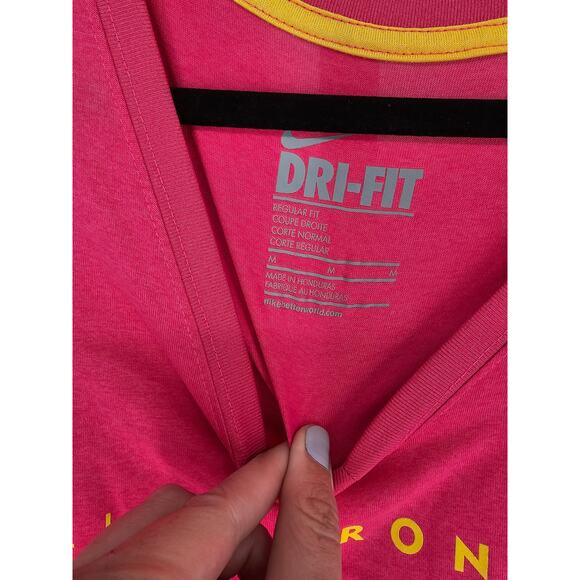 Nike Live Strong Women's Pink V-neck Short Sleeve Athletic Dri-Fit Top Size M - Picture 3 of 4